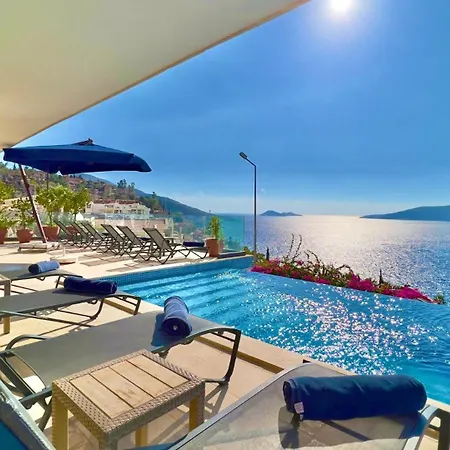 فيلة Komurluk Luxury *