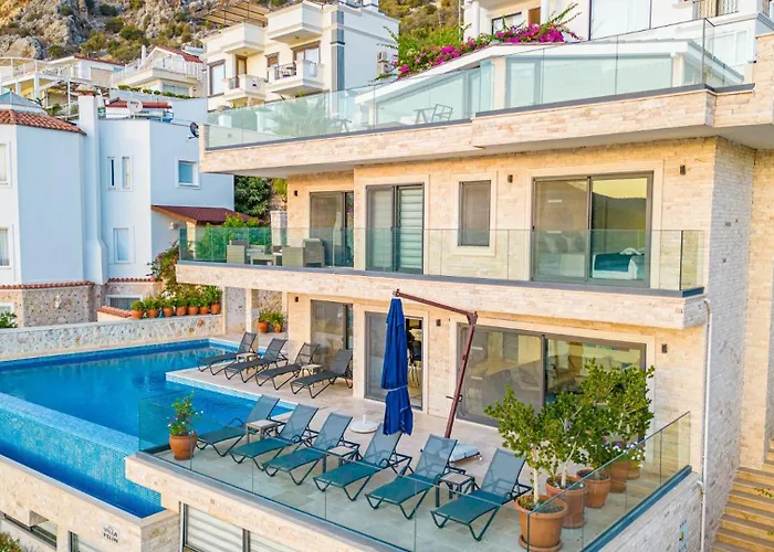 Komurluk Luxury Villa