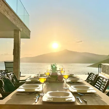 וילה Komurluk Luxury