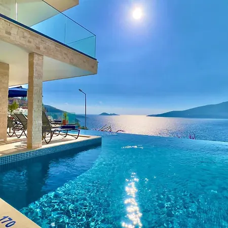 וילה Komurluk Luxury קלקן