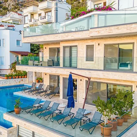 Komurluk Luxury וילה